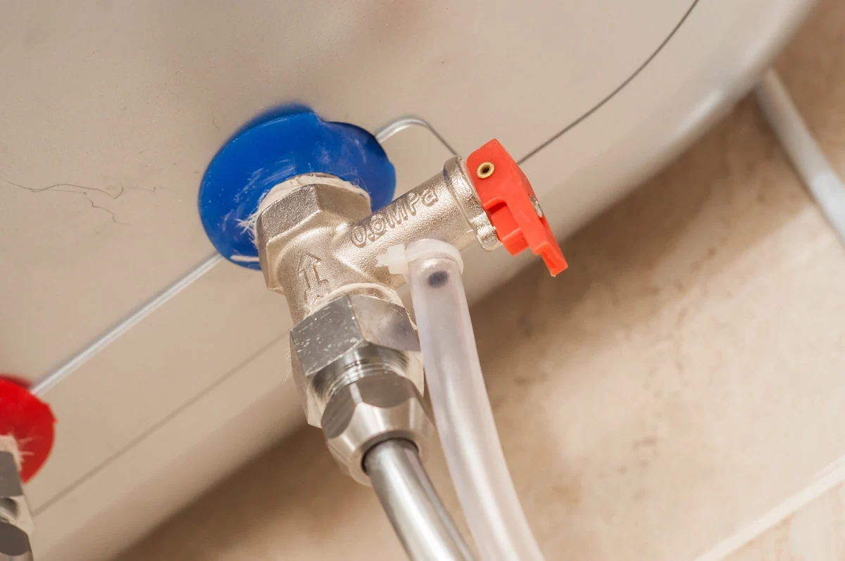 Inspecting the valve